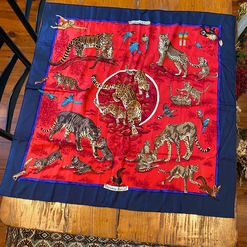 Authentic Hermès 90cm x 90cm R D’allet limited edition NWOT